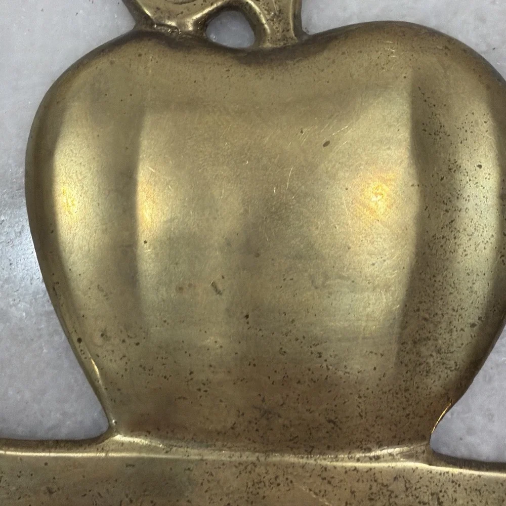 Vintage Brass Apple Wall Hook Rack 4 Pegs Kitchen Entryway Decor